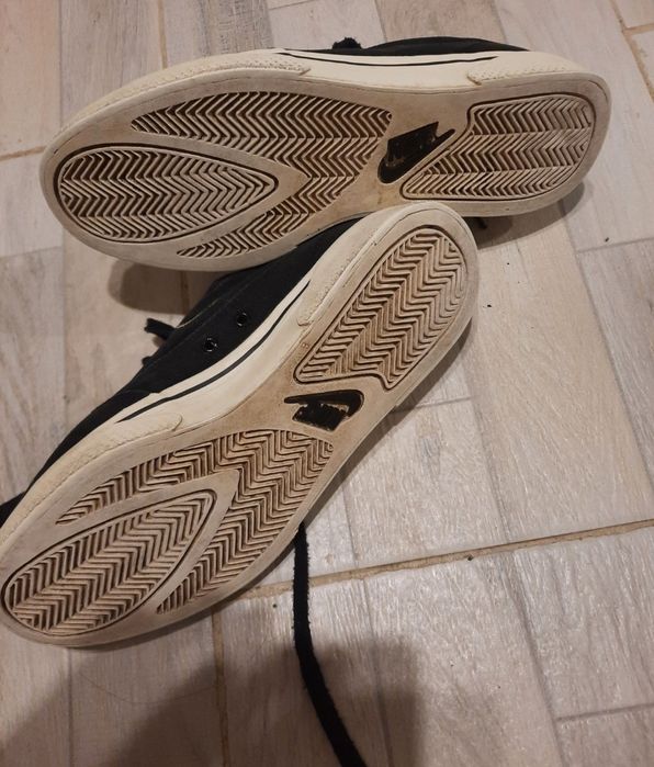 Adidasi Nike mărimea 41