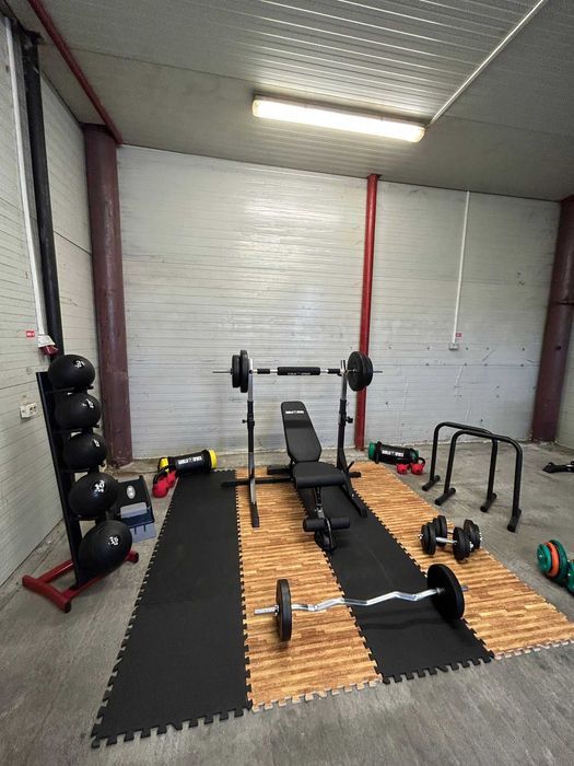 Set Complet Fitness: Banca+ Suport+ Greutati 100 kg+ Tatami