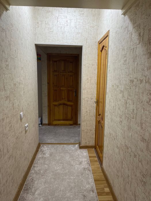 Продается 3-комнатная квартира с  xорошим ремонтом на Ц квартале