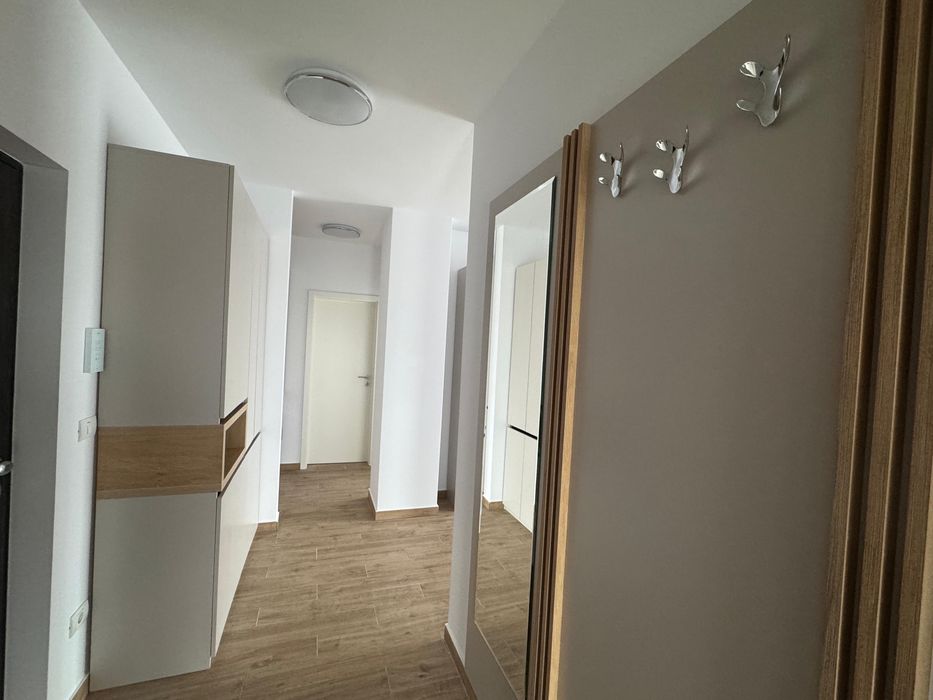Proprietar inchiriez apartament cu 2 camere