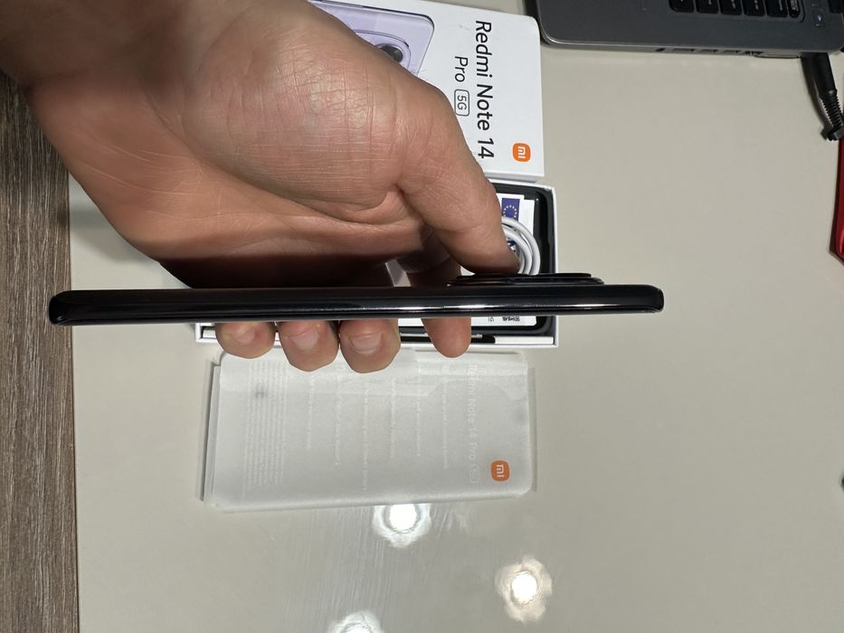 Vand xiaomi redmi note 14 pro 5G nou