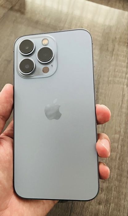 iPhone 13 pro 128 Гб. В отл.состоянии