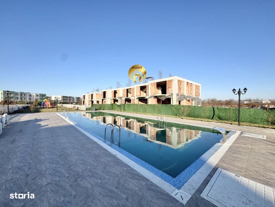 Vila P+1+M - 5 camere - Piscina in Complex, Otopeni Odaile