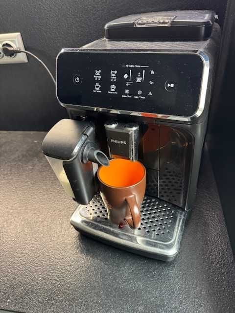 Кафеавтомат Philips EP2231 LatteGo