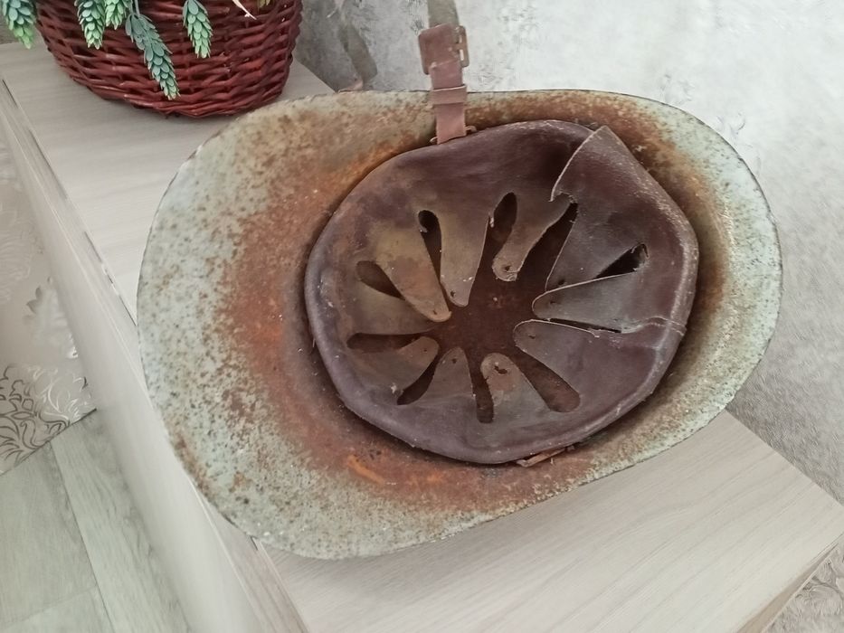 Шлем-каска пожарного