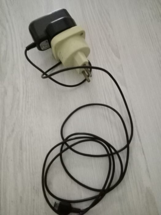 Зарядное устройство для телефона