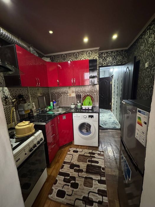 Сдается 1 комнатная квартира 
С обстановкой
В горде Алмалыке