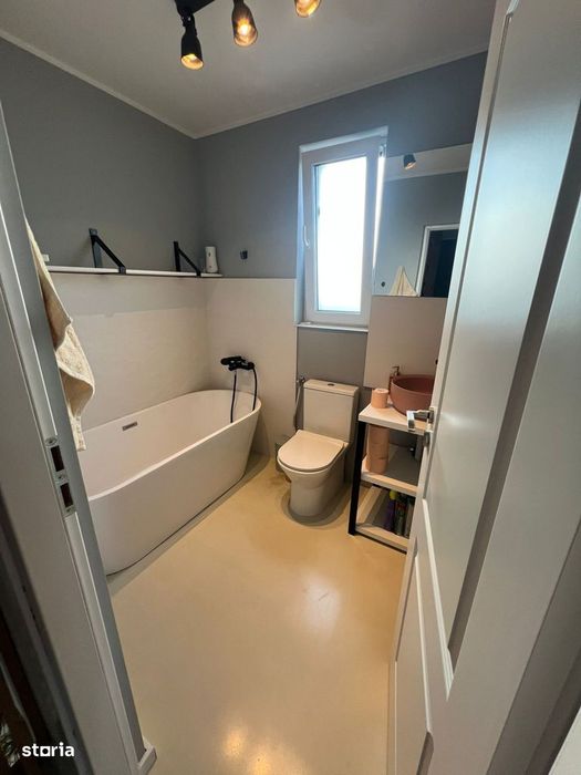 3 camere 90 mp | pe 2 nivele | 2 parcari | Prima inchiriere | Zona Viv
