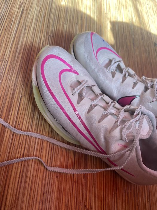 кроссовки для легкой атлетики