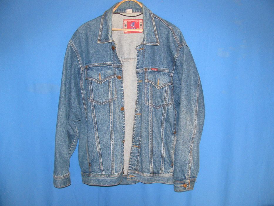 Продам пиджак и куртку джинсовую