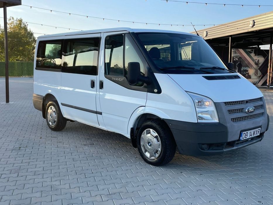 Ford Transit 8+1