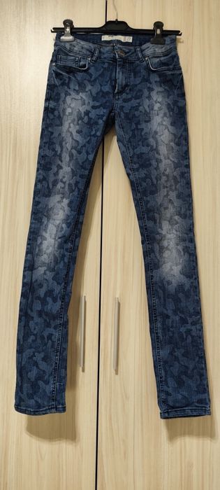 Дънки и панталони