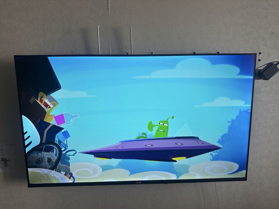 Телевизор LED 43" (108 см) LG