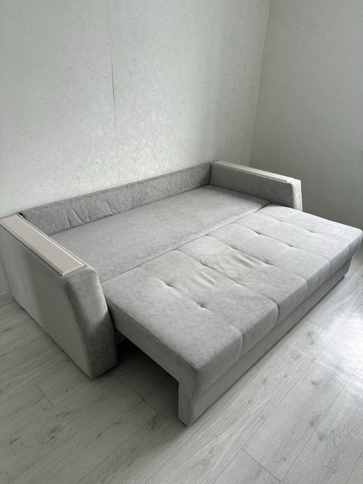 Диван 2.30м 1.65