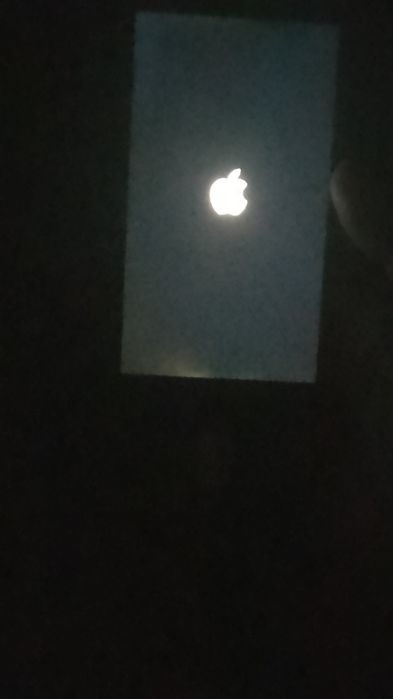 Айфон 6 зависал в яблочке