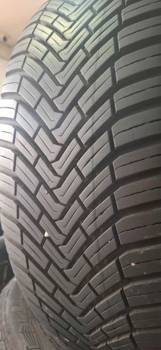 4бр. 205/55/16 Continental 6.3mm грайфер,,дот 20г. Безплатен монтаж