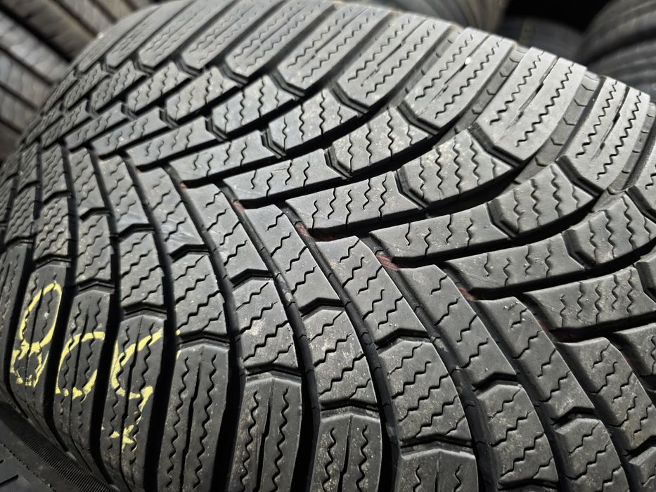 2бр Зимни гуми 205 55 16 - Bridgestone - DOT 2024