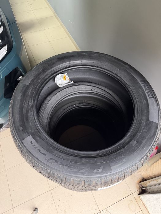 Pirelli iarna Pirelli P Zero 235/60/R20