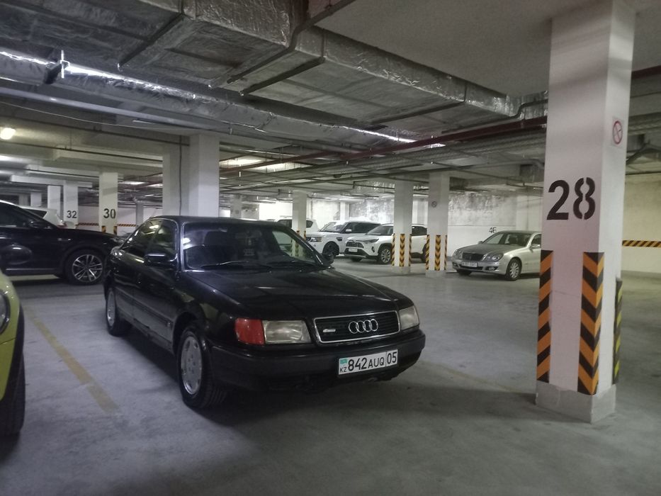 Продам ауди в хорошем состояний