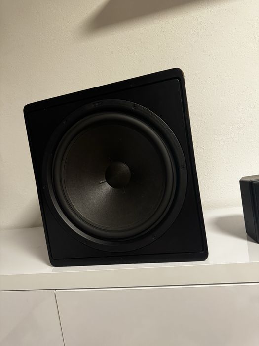 Subwoofer activ Canton AS5 si Canton Plus C.