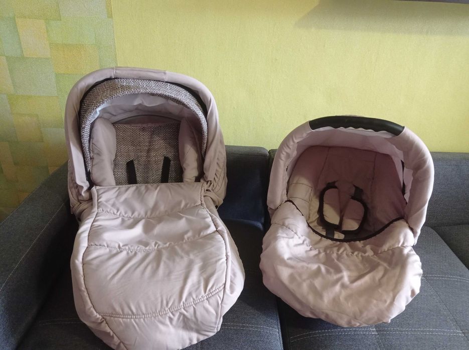 Продам детскую коляску 3в1