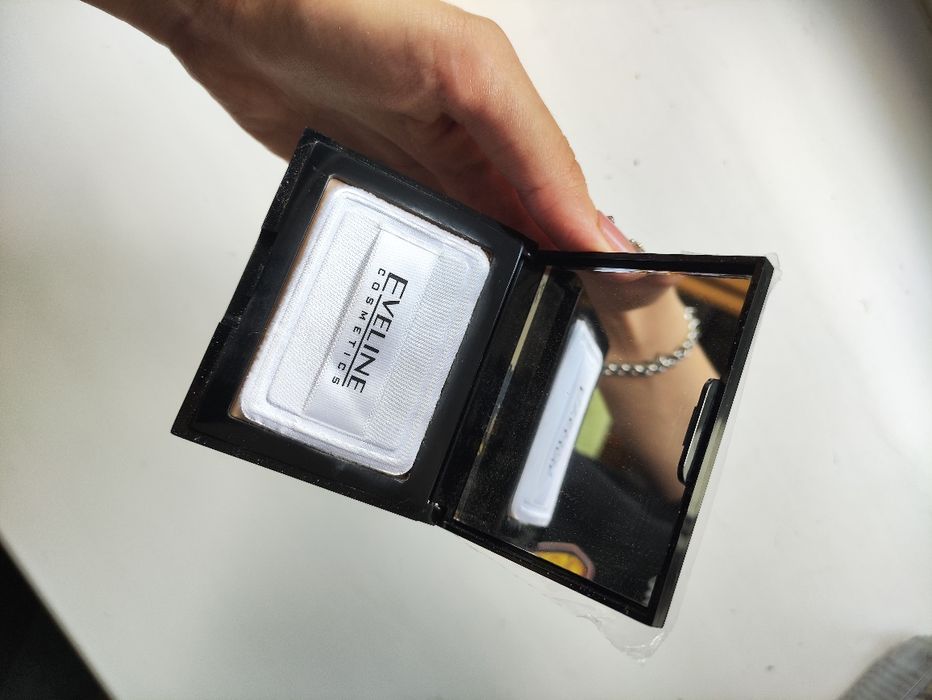Пудра EVELINE cosmetics