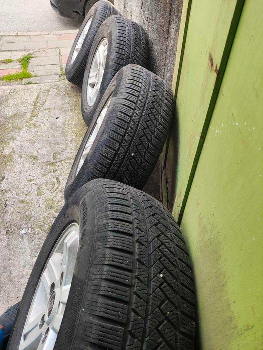 Джанти и гуми за Kia Sorento 2008г.(2 комплекта).Единият е с гуми.