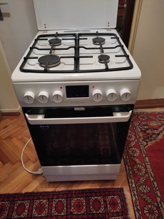 Aragaz mixt Hansa în stare foarte bună.