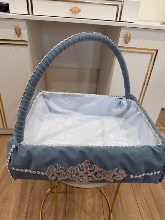 Продам калта подарочная коробка