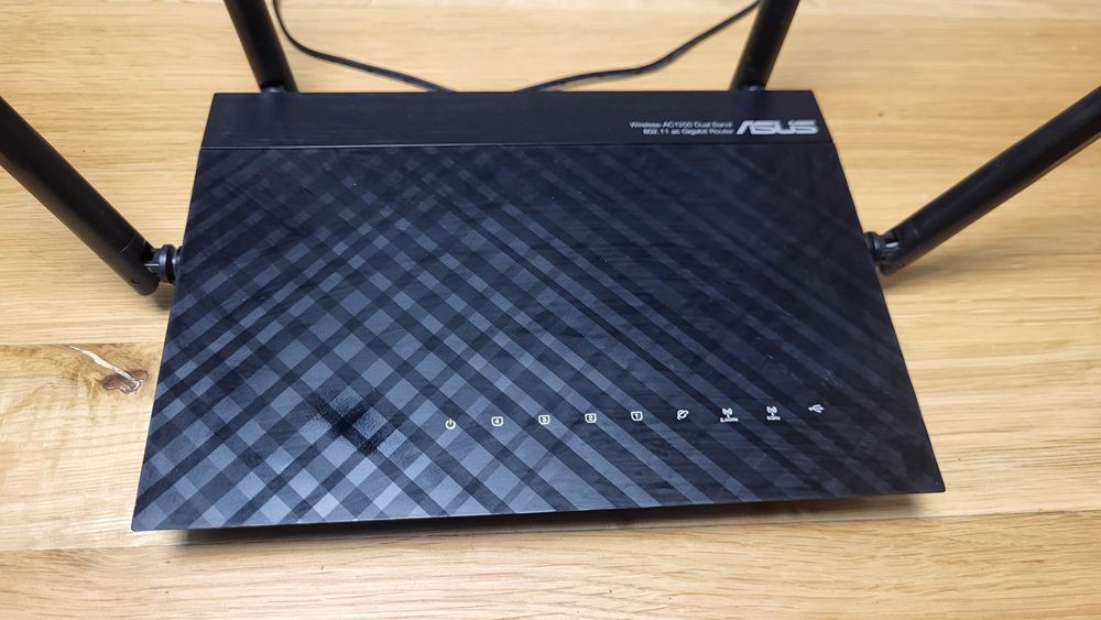 Рутер ASUS AC-1200G+