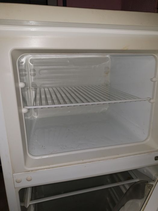 Frigider Zanussi CT235 – 235L, Congelator, 140 cm, Perfect Funcțional