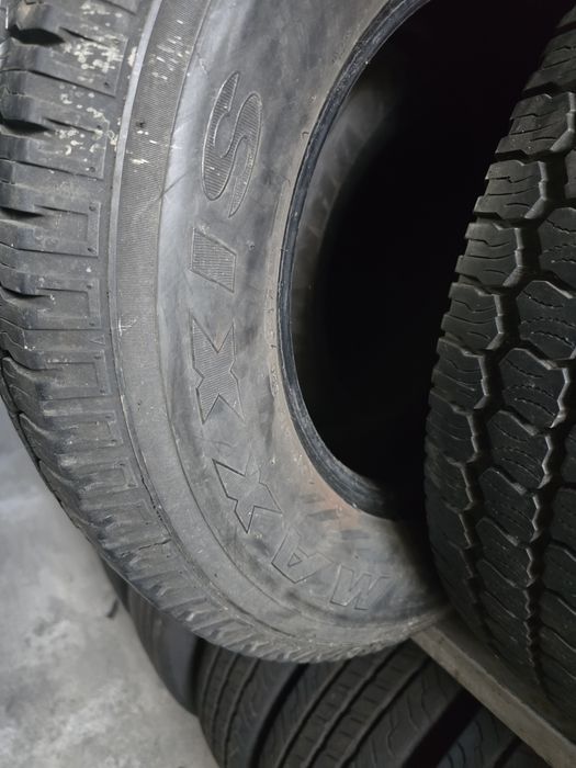 225 70 15c maxxis m+s