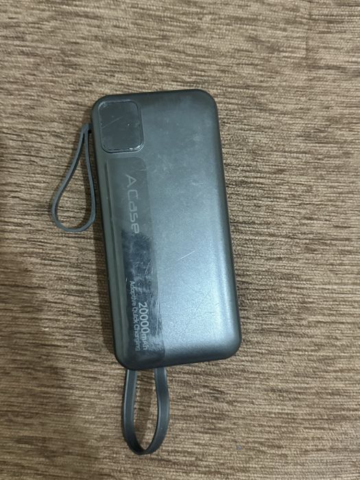 Продам мощный повер банк дёшево