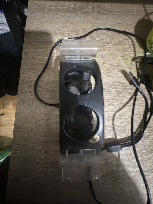 Зарядно за джойстици ps4
