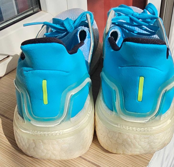 Adidași marimea 44