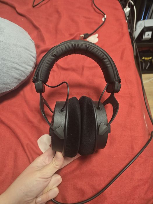Casti DT 990 Pro 250 Ohm Limited Edition
