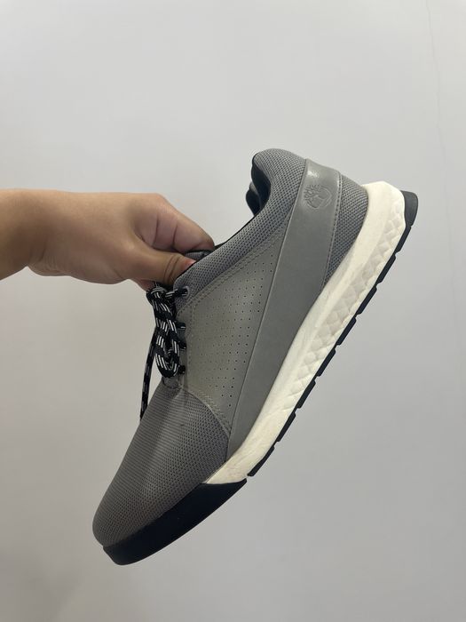 Продам кеды Timberland