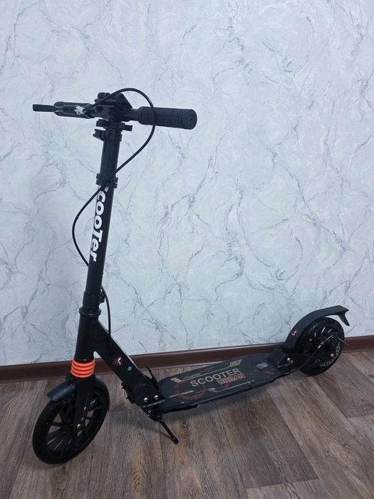 Продам самокат Urban Scooter