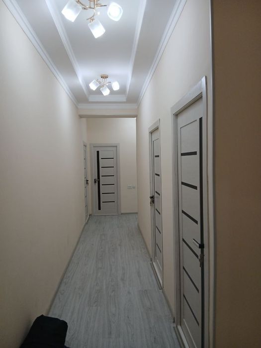 Ижарага 3хонали янги ремонтдан чиққан квартира  берилади