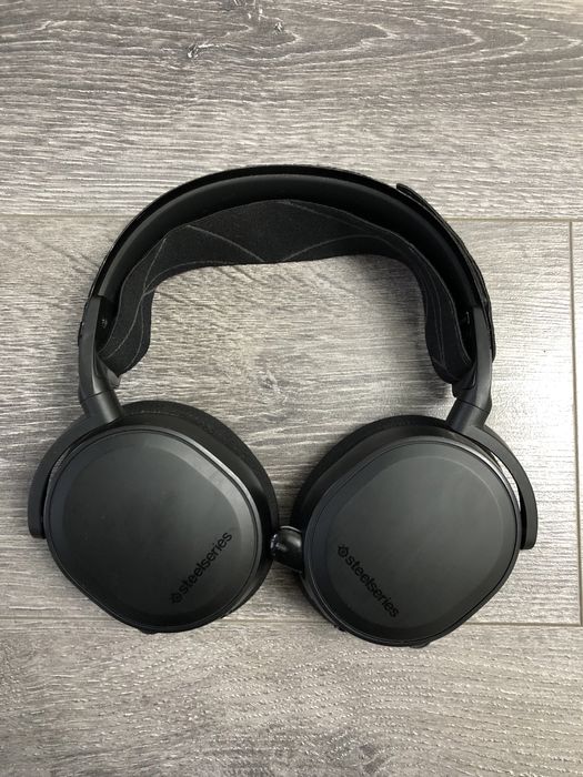 Наушники SteelSeries Arctis 7