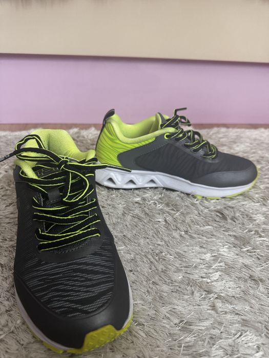 Маратонки Flair Sky Run 35 номер