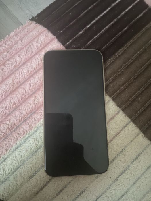 Vand schimb iphne 11 simplu