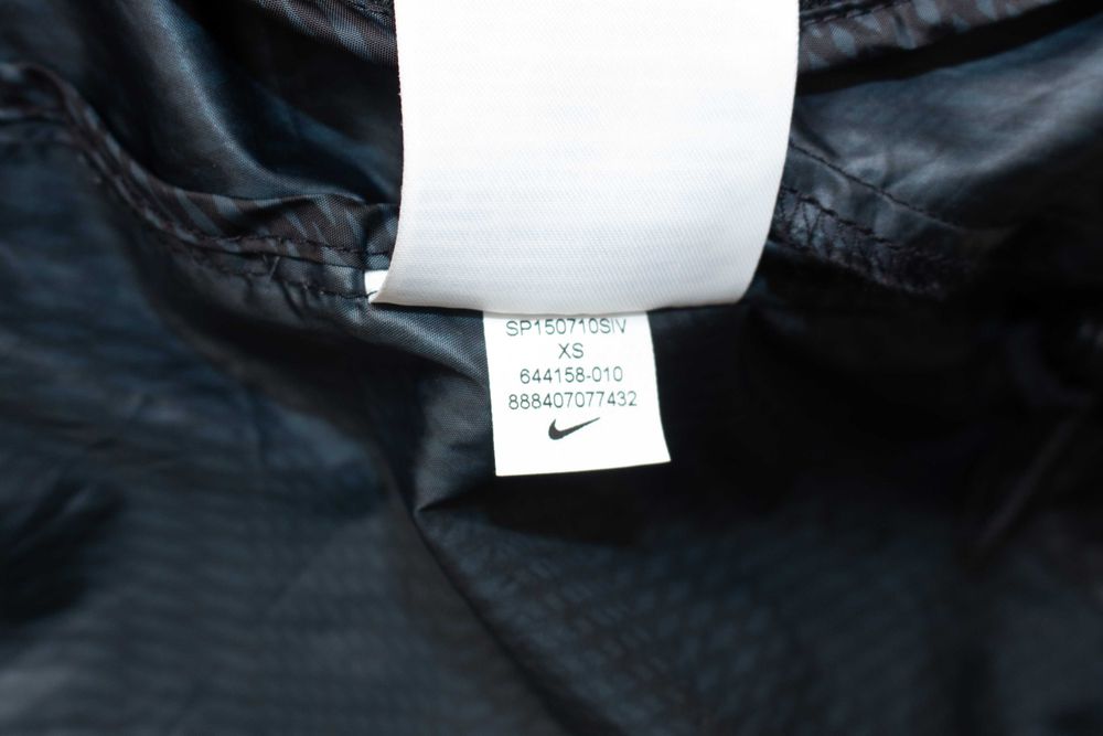 Nike Track & Field оригинално дамско яке сиво с принт ветровка XS
