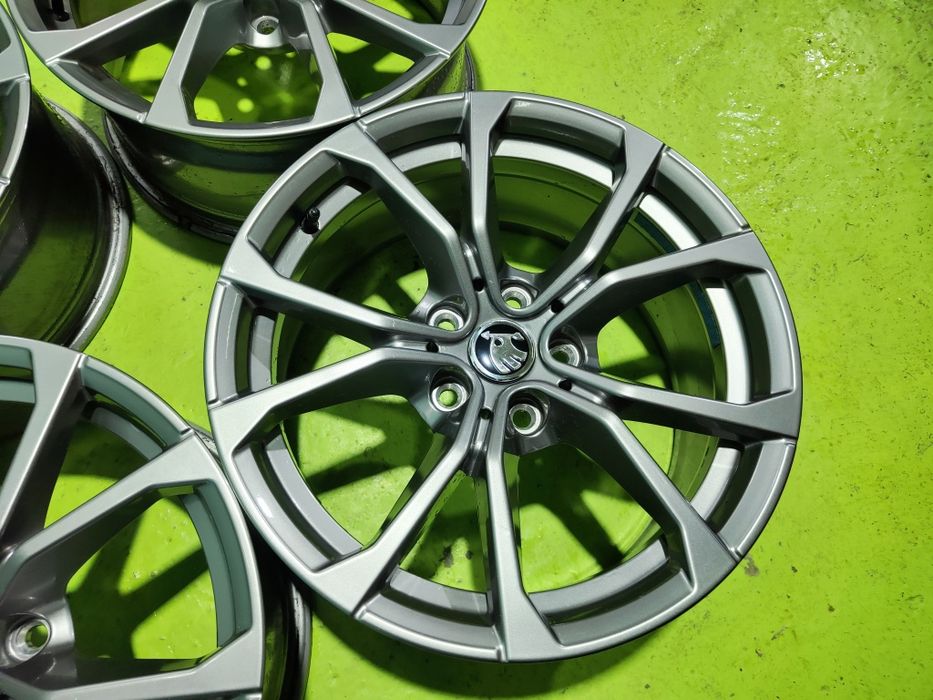 17 5x112 Skoda лети джанти 5х112 шкода
