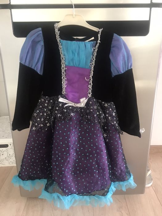 Rochita 4-6 ani noua impecabila