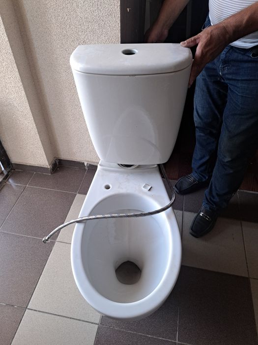 Срочно Унитаз с бачком