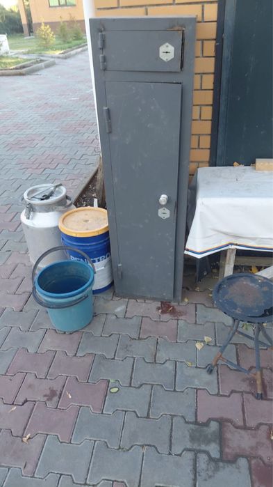 Продам б/у металлические изделия