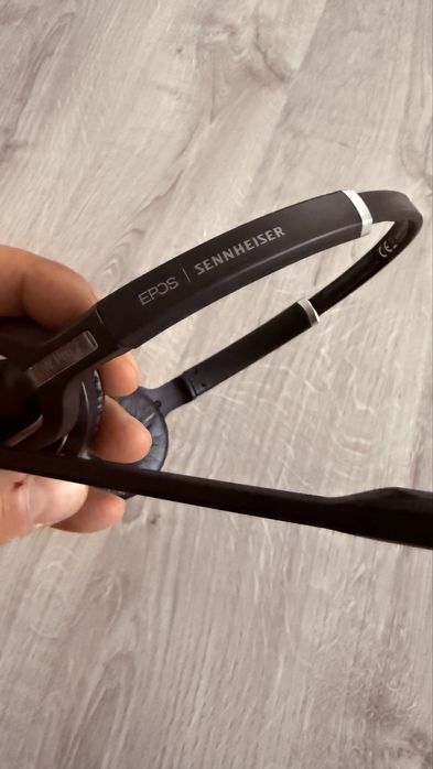 Se vand casti Sennheiser Epos