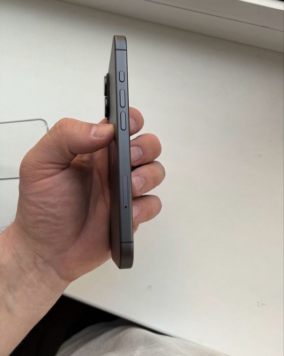 Айфон 17, 256 памят