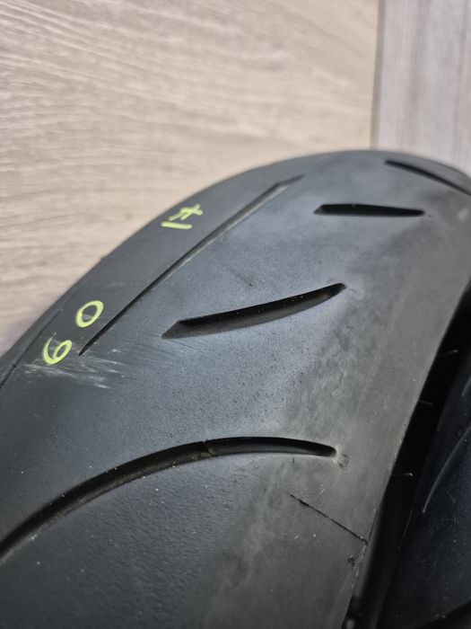 Set anvelope moto 110 70 17 cu 150 60 17 Merzeler M9 dot 2623